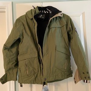 Ride snowboarding jacket. Green Boys size medium